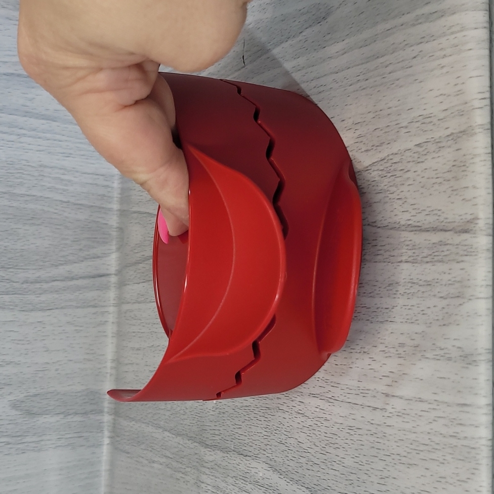 Tupperware Easy Press Maker New - Picture 3 of 4